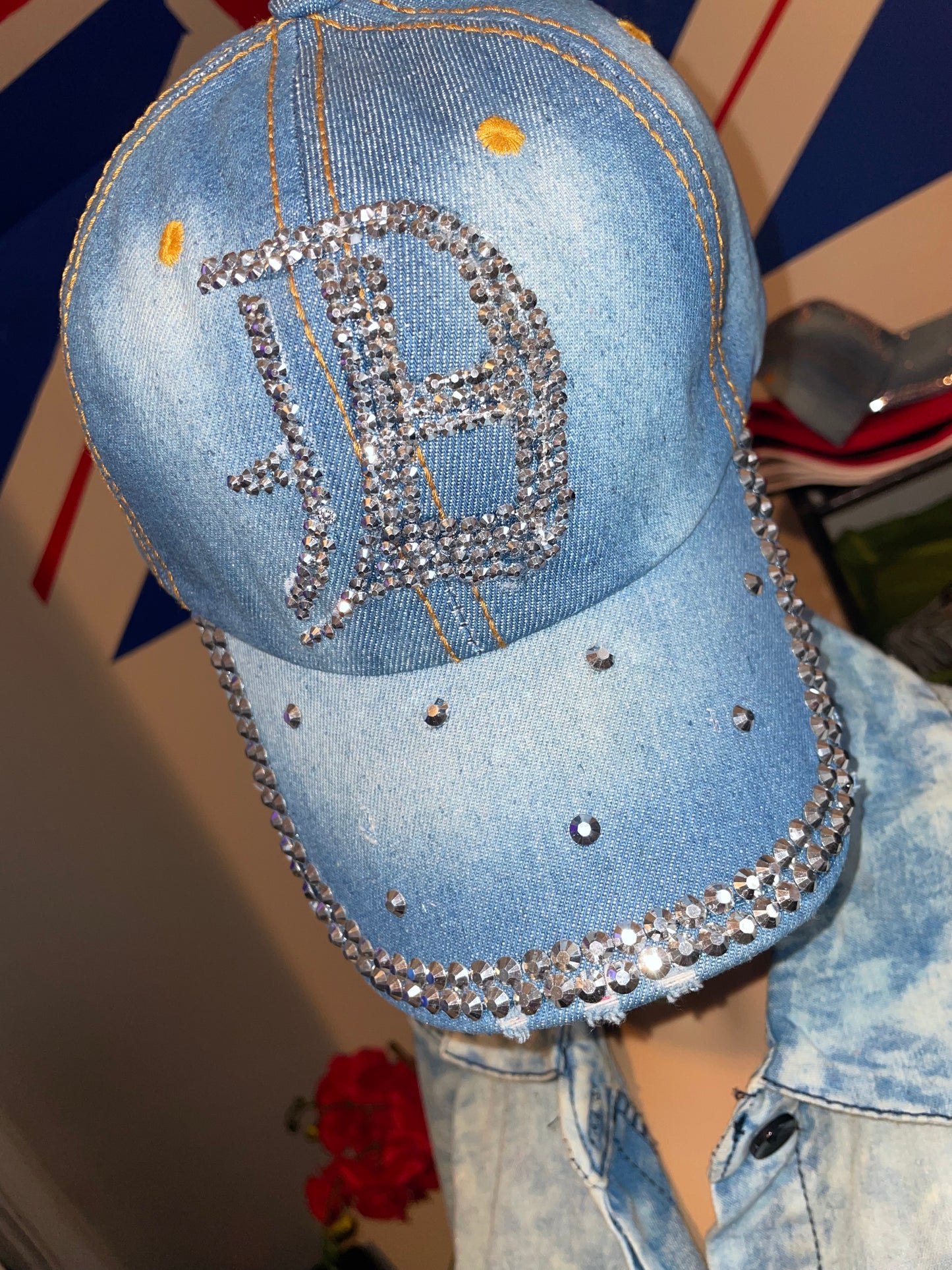 D hat